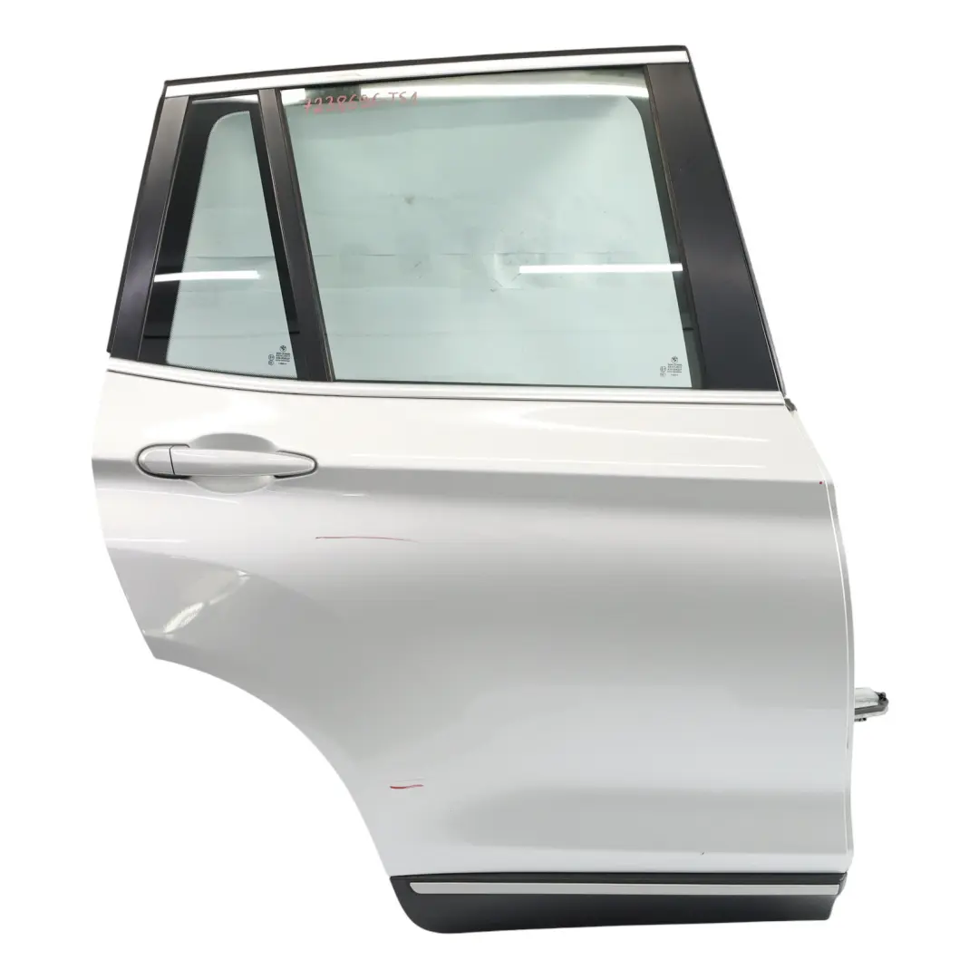 Drzwi Tylne Prawe Titansilber Srebrny Metalik - A82 do BMW X3 F25 o numerze 7238696 BMW X3 F25 Drzwi Tylne Prawe Titansilber Srebrny Metalik - A82 - SKU 7238696-TS1 - Numer Części 7238696