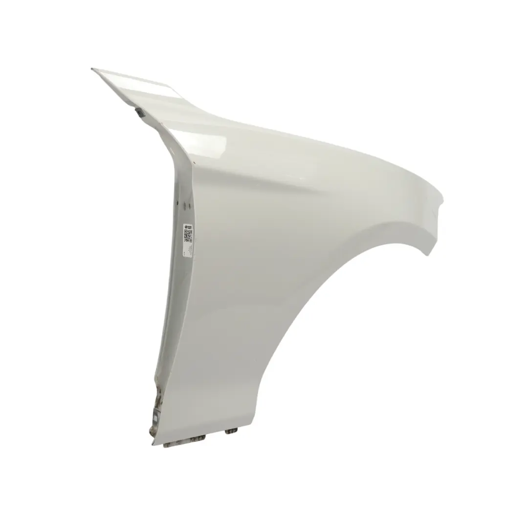 Pannello laterale parafango anteriore destro Alpinweiss 3 - 300 per BMW F20 F21 F22 con numero di parte 7284646 BMW F20 F21 F22 Pannello laterale parafango anteriore destro Alpinweiss 3 - 300 - SKU 7284646-AW2 - Numero di parte 7284646