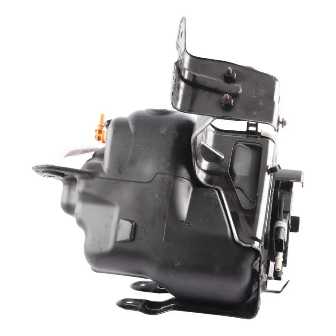 AdBlue Réservoir d'additif Récipient pour BMW X5 F15 Diesel SCR à propos du numéro de pièce 7295653 BMW X5 F15 Diesel SCR AdBlue Réservoir d'additif Récipient - SKU 7295653 - Numéro de pièce 7295653