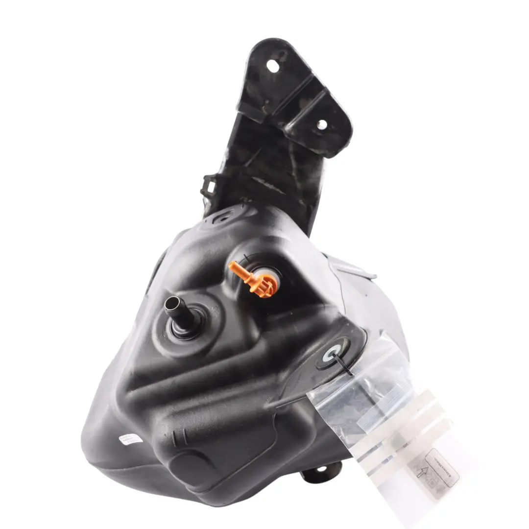 AdBlue Additivo serbatoio attivo Contenitore per BMW X5 F15 Diesel SCR con numero di parte 7295653 BMW X5 F15 Diesel SCR AdBlue Additivo serbatoio attivo Contenitore - SKU 7295653 - Numero di parte 7295653