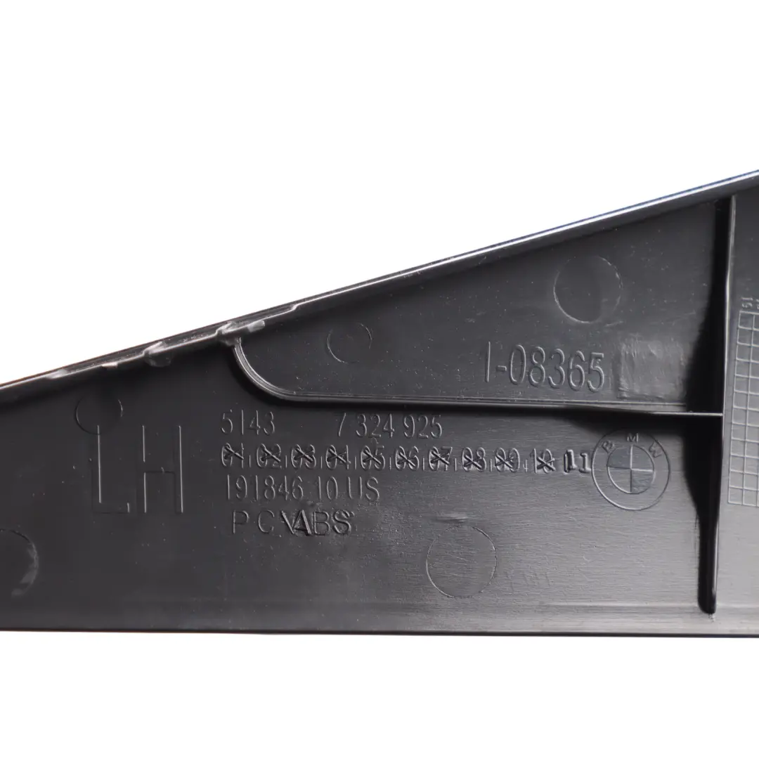 Trunk D-Pillar Trim Cover Left N/S to BMW X6 F16 F86 Rear Tailgate with Part number 7324925 BMW X6 F16 F86 Rear Tailgate Trunk D-Pillar Trim Cover Left N/S - SKU 8058601 - Part number 7324925