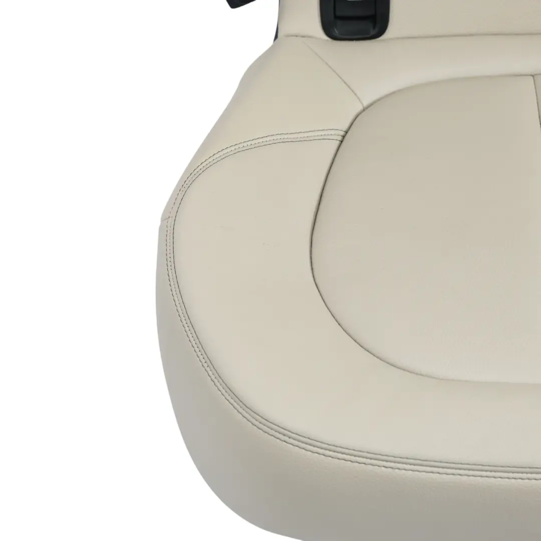 Funda Asiento Trasero Derecho Cuero Ostra para BMW F45 F48 con número de pieza 7398794 BMW F45 F48 Funda Asiento Trasero Derecho Cuero Ostra - SKU 7398794 - Número de pieza 7398794