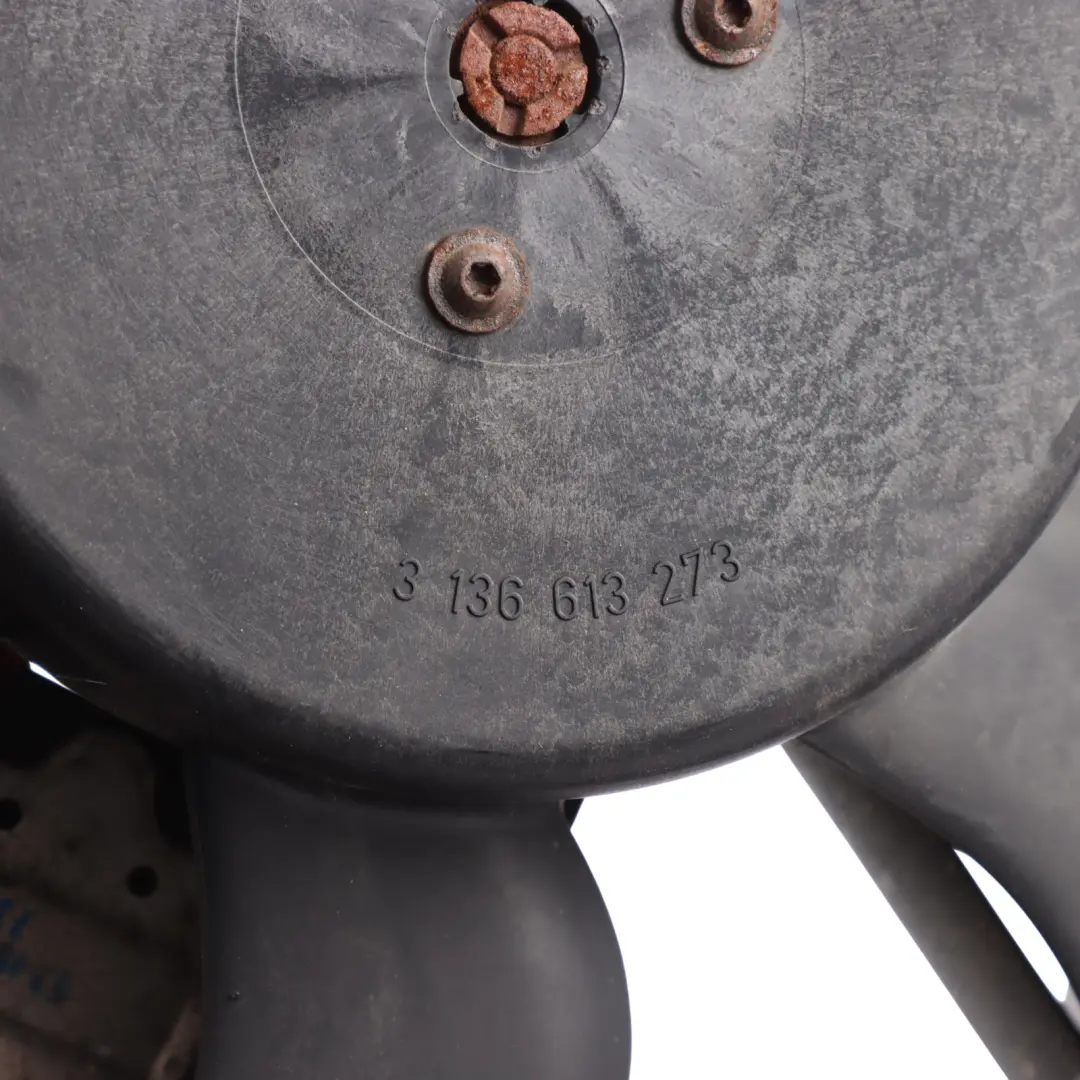 Juego Complet Radiador Carcasa Ventilador Automático para BMW E87 E90 E91 E92 con número de pieza 7559273 BMW E87 E90 E91 E92 Juego Complet Radiador Carcasa Ventilador Automático - SKU 7559273 - Número de pieza 7559273