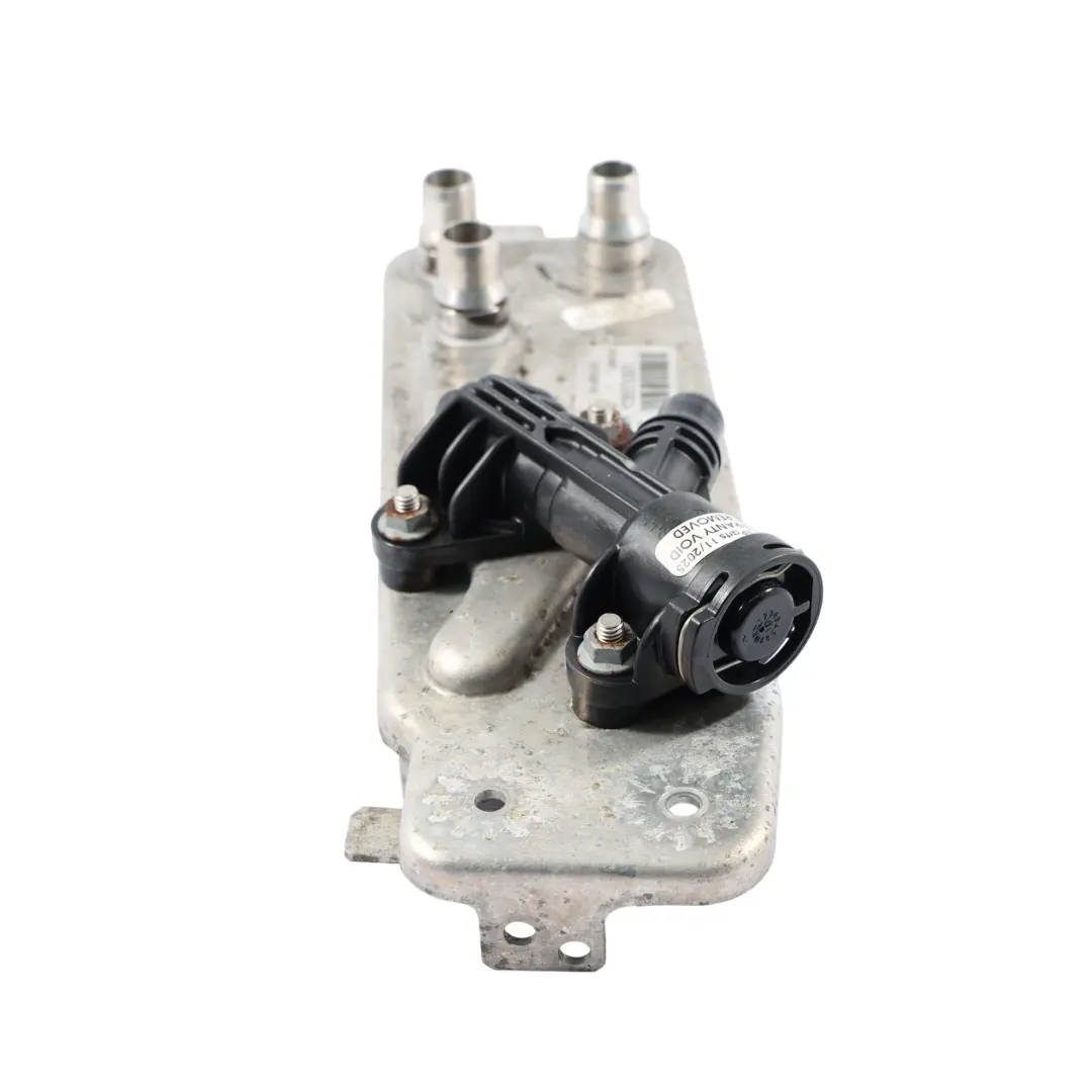 Chłodnica Oleju Automatyczna Skrzynia do BMW F01 F07 F10 F11 F12 o numerze 7614173 BMW F01 F07 F10 F11 F12 Chłodnica Oleju Automatyczna Skrzynia - SKU 7638678-1 - Numer Części 7614173