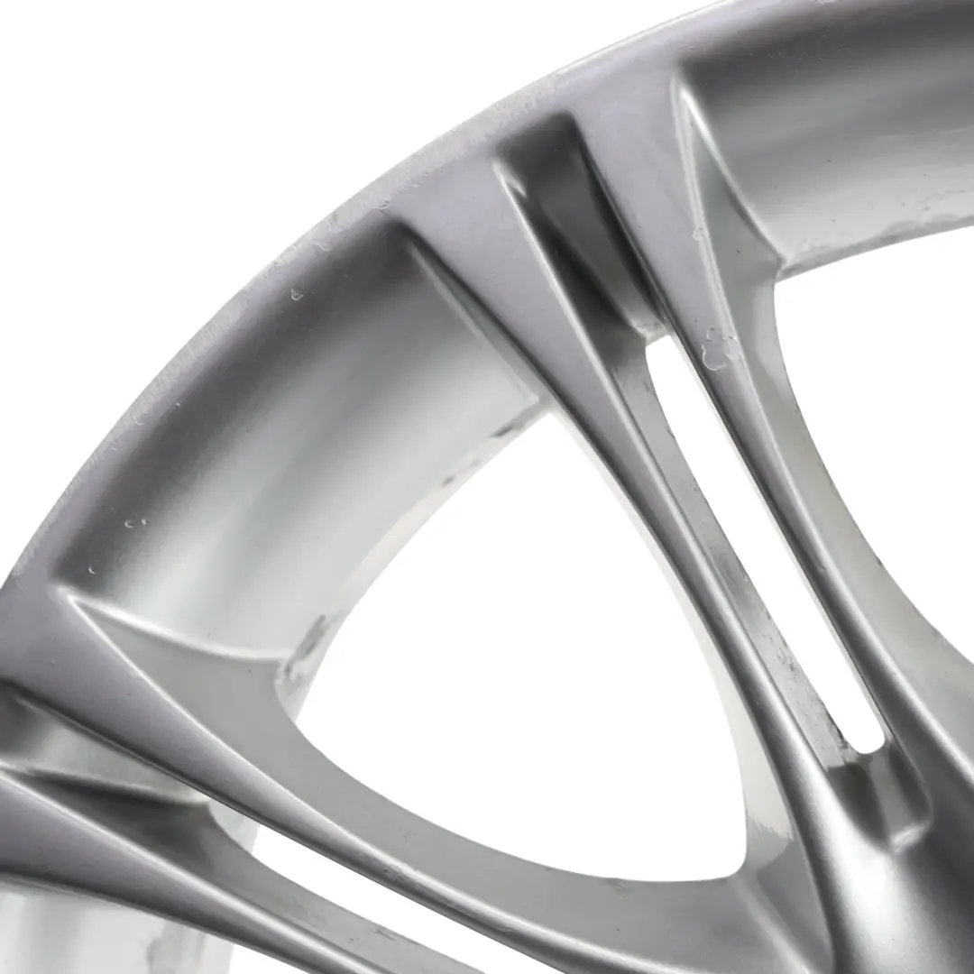 Felga Aluminiowa Srebrna 18" 8,5J do BMW E46 E85 o numerze 7896490 BMW E46 E85 Felga Aluminiowa Srebrna 18" 8,5J - SKU 7896490-1 - Numer Części 7896490