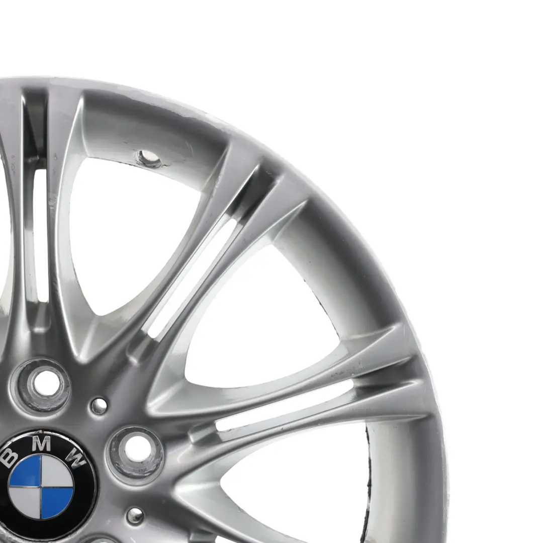 Plata llanta Trasera Aleación 18 "8,5J ET:50 M Doble Radio 135 para BMW E46 Z4 E85 con número de pieza 7896490 BMW E46 Z4 E85 Plata llanta Trasera Aleación 18 "8,5J ET:50 M Doble Radio 135 - SKU 7896490-2 - Número de pieza 7896490