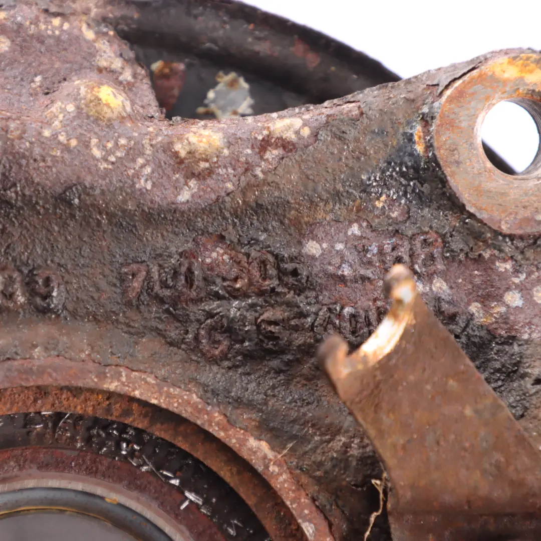 7L Zwrotnica Piasta Koła Prawy Tył Tylna do Volkswagen Touareg o numerze 7L0505436B Volkswagen Touareg 7L Zwrotnica Piasta Koła Prawy Tył Tylna - SKU 7L0505436B - Numer Części 7L0505436B