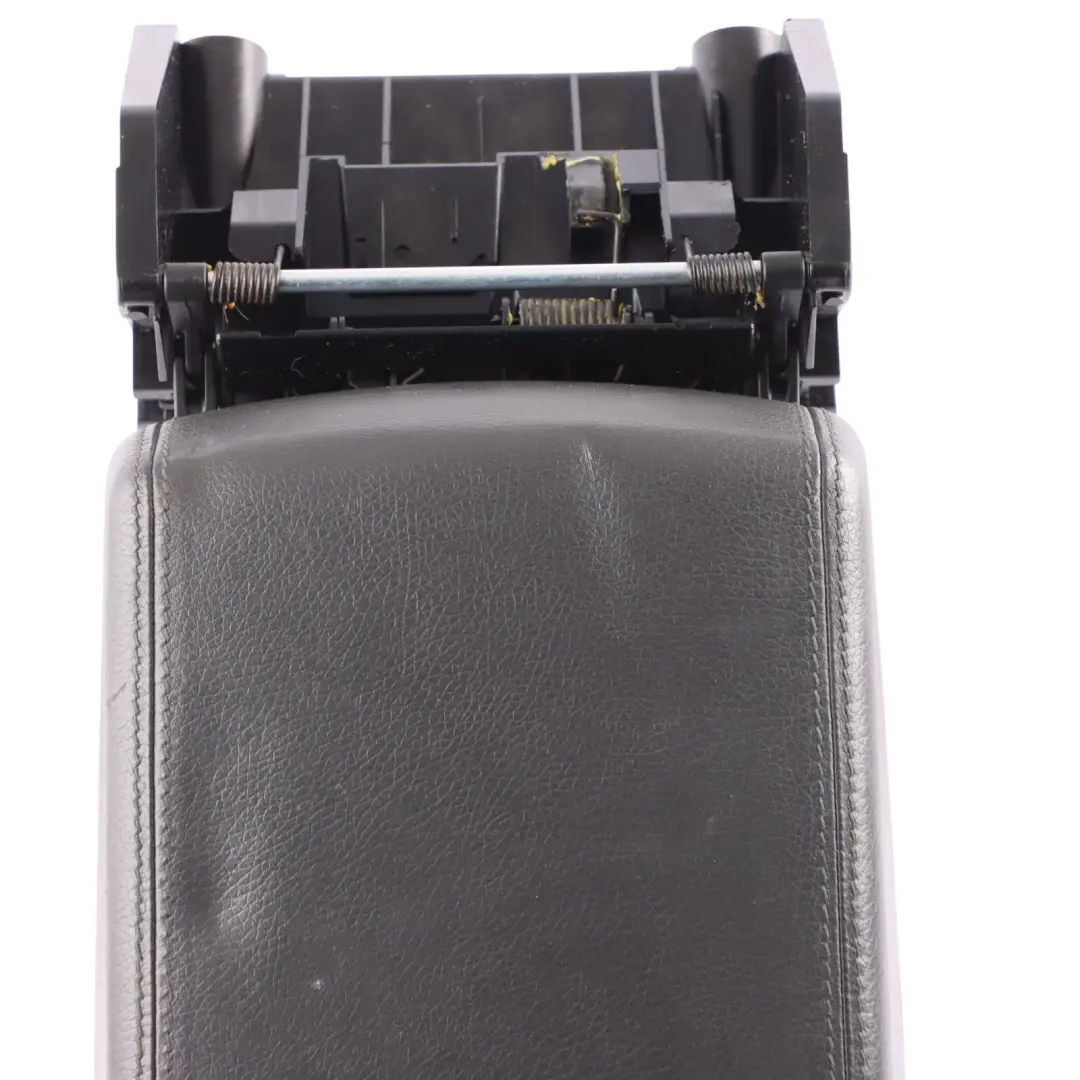 Volkswagen Touareg 7L Centre Console Armrest Black Leather L - SKU 7L6863762 - Part number 7L6863762