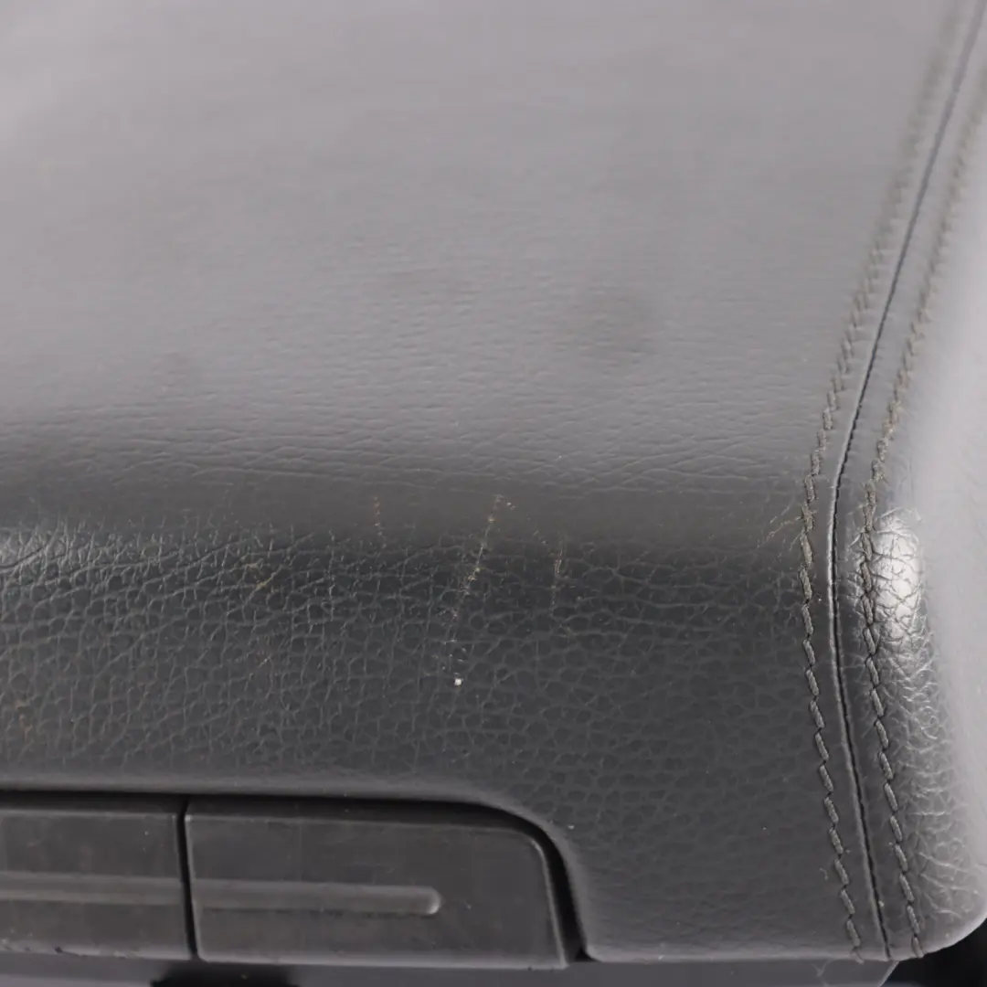 Volkswagen Touareg 7L Centre Console Armrest Black Leather L - SKU 7L6863762 - Part number 7L6863762