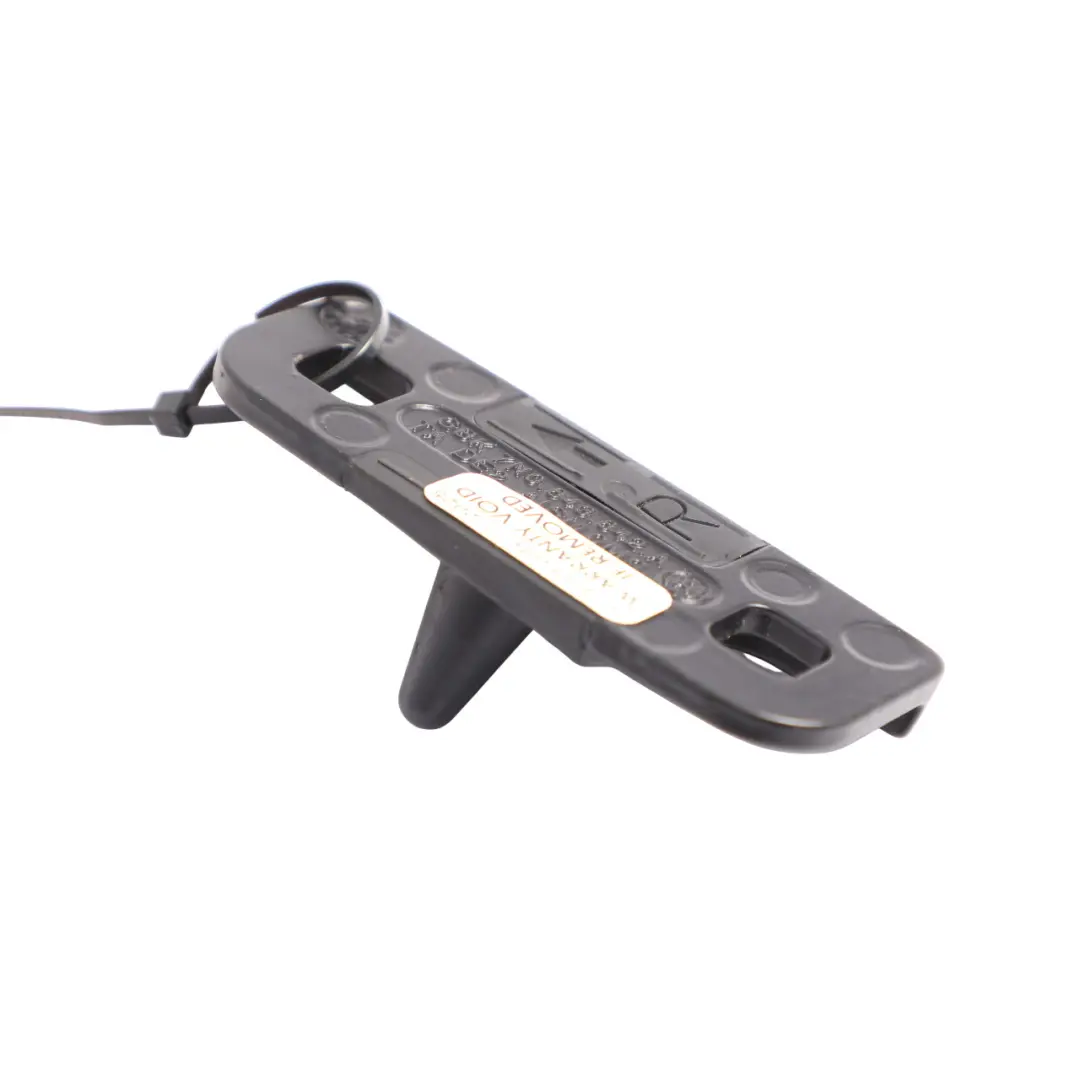 Cofano Cappuccio Blocco Gancio Piastra Destra per Porsche Macan 95B con numero di parte 7N0843842A Porsche Macan 95B Cofano Cappuccio Blocco Gancio Piastra Destra - SKU 7N0843842A - Numero di parte 7N0843842A