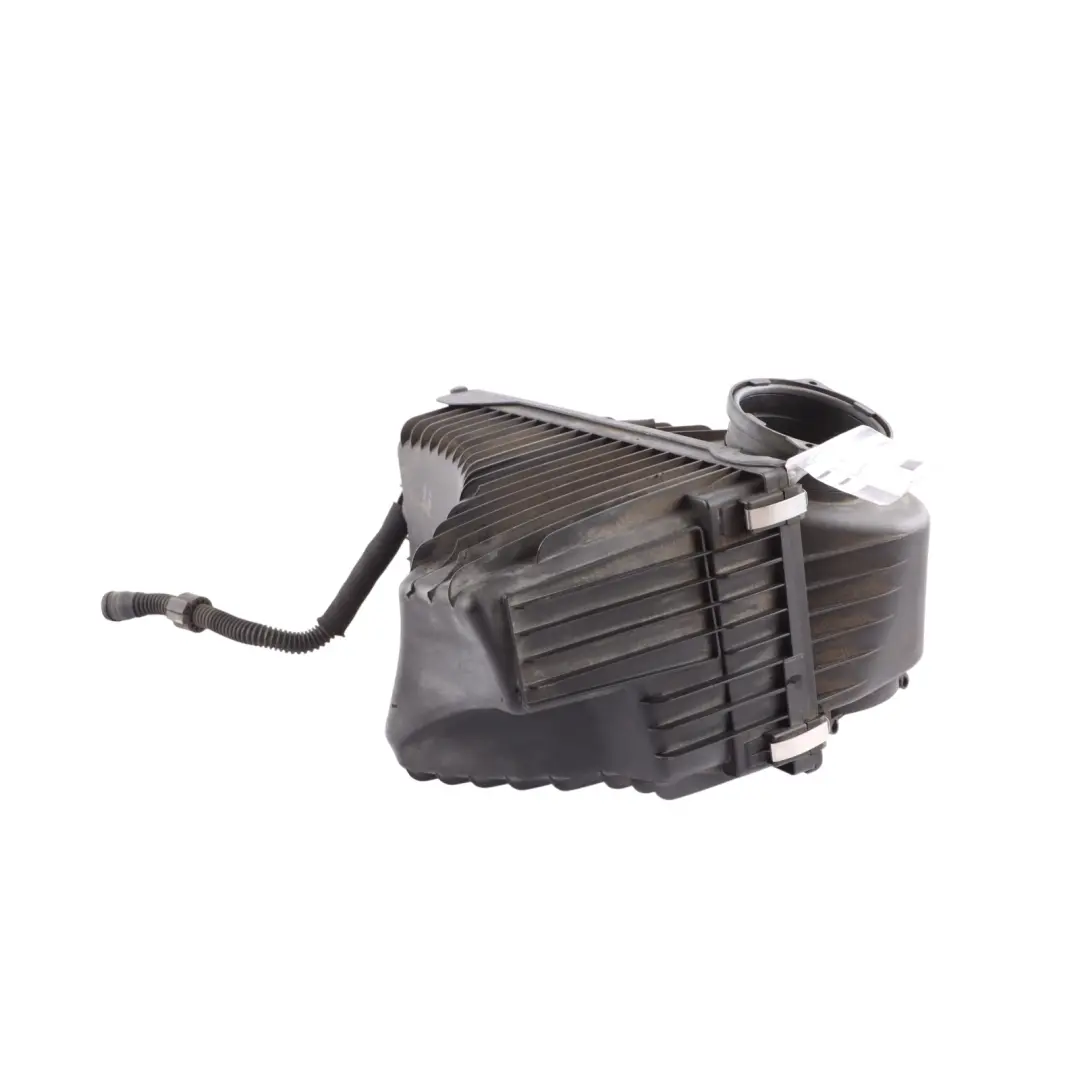 Volkswagen VW Touareg 7P Air Filter Housing Box Diesel 3.0 TDI - SKU 7P0129607E - Part number 7P0129607E