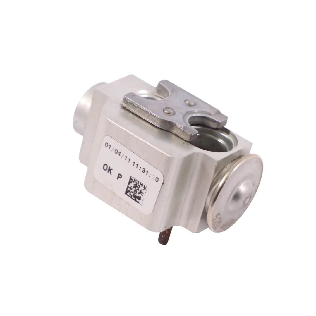 7P A/C Air Con Air Conditioning Expansion Valve to Volkswagen Touareg with Part number 7P0820679A Volkswagen Touareg 7P A/C Air Con Air Conditioning Expansion Valve - SKU 7P0820679A - Part number 7P0820679A