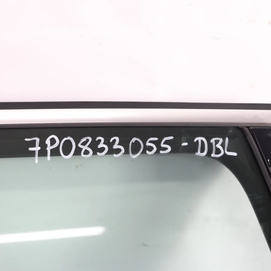 7P Puerta Trasera Izquierda Deep Black - C9X para VW Volkswagen Touareg con número de pieza 7P0833055 VW Volkswagen Touareg 7P Puerta Trasera Izquierda Deep Black - C9X - SKU 7P0833055-DBL - Número de pieza 7P0833055