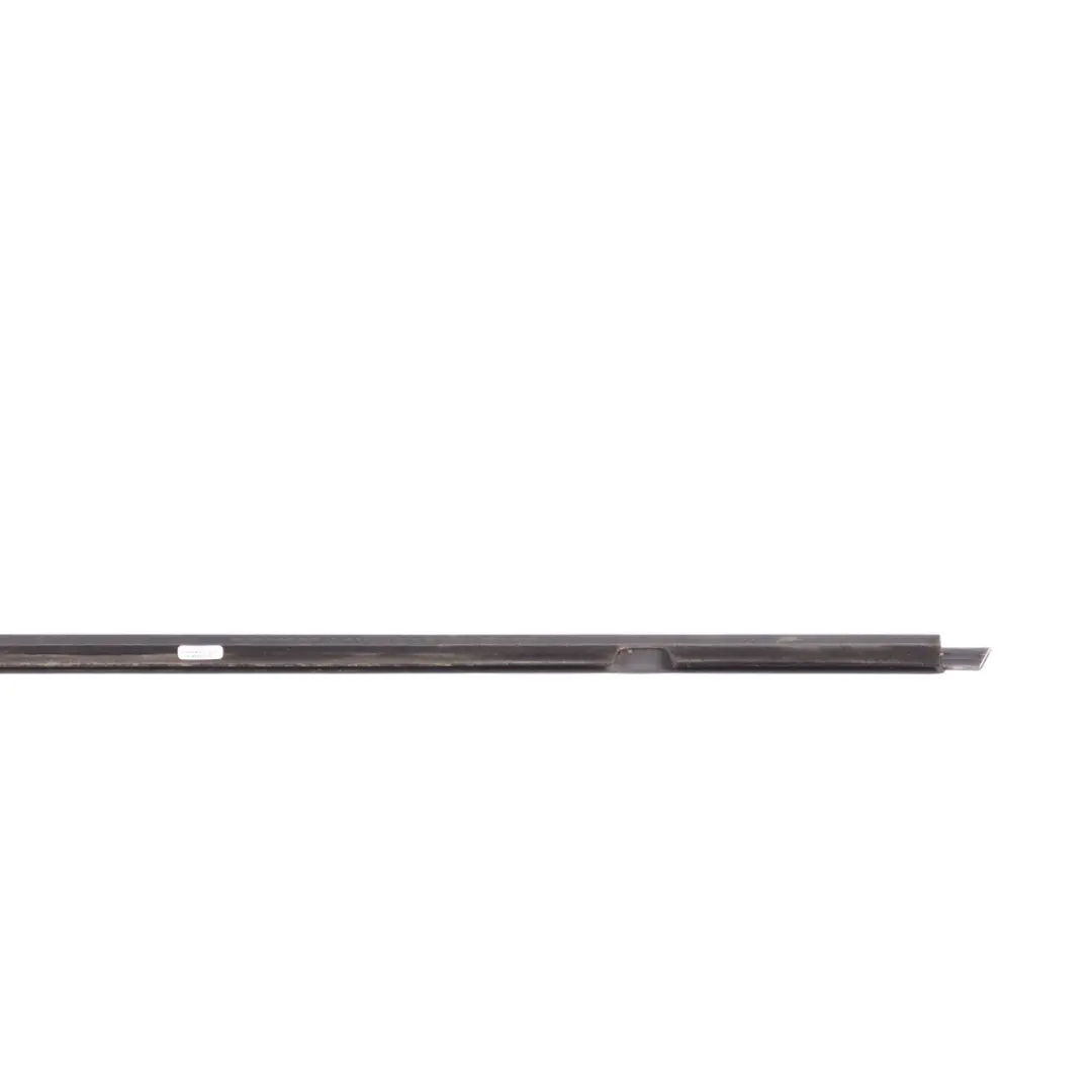 7P Joint Étanchéité Porte Avant Droit pour Volkswagen Touareg à propos du numéro de pièce 7P0837476H Volkswagen Touareg 7P Joint Étanchéité Porte Avant Droit - SKU 7P0837476H - Numéro de pièce 7P0837476H