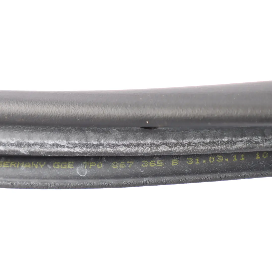 7P Guarnizione Porta Anteriore Esterna Sinistra per Volkswagen Touareg con numero di parte 7P0837911A Volkswagen Touareg 7P Guarnizione Porta Anteriore Esterna Sinistra - SKU 7P0837911A - Numero di parte 7P0837911A