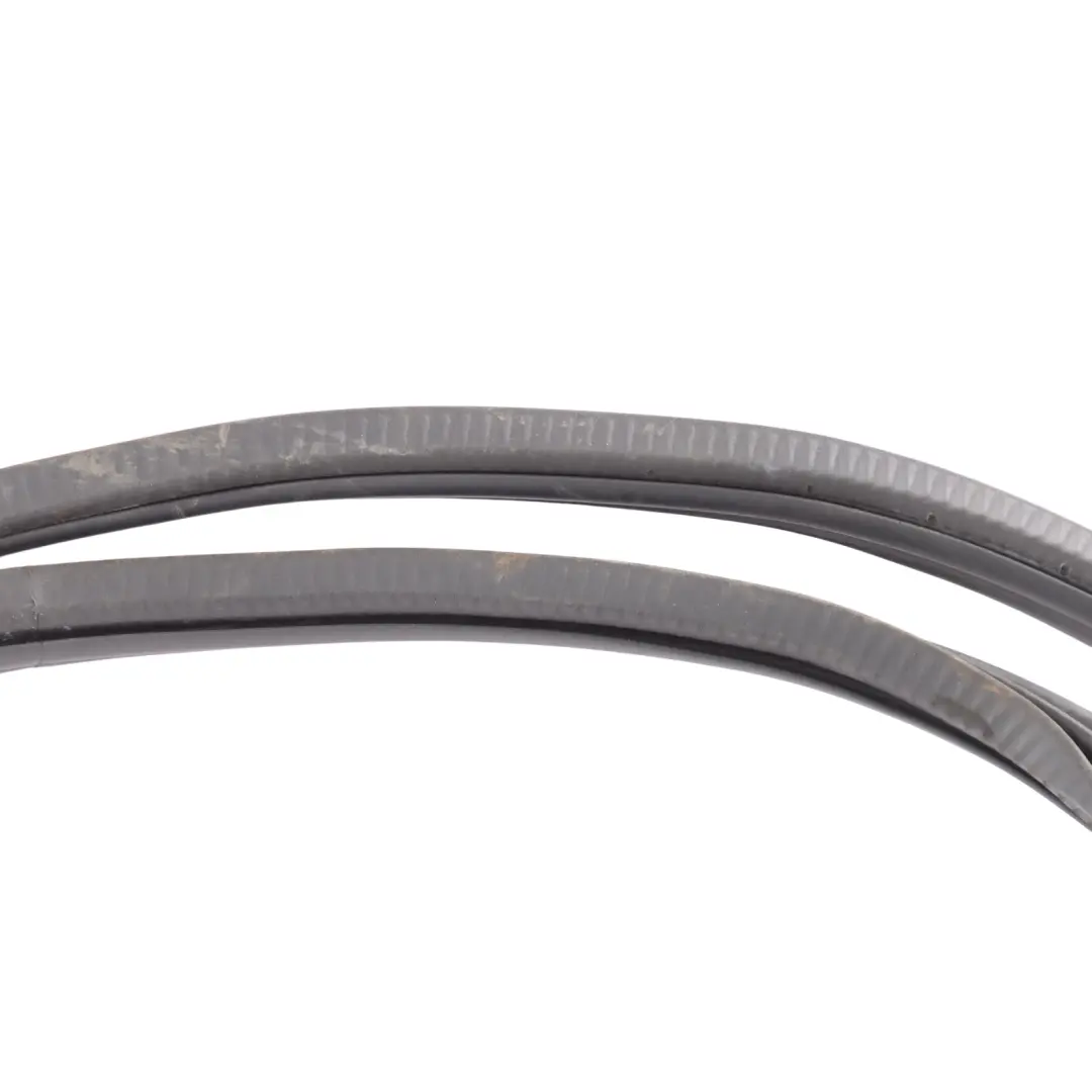 7P Front Door Seal Gasket Outer Left Right N/O/S to Volkswagen Touareg with Part number 7P0837911A Volkswagen Touareg 7P Front Door Seal Gasket Outer Left Right N/O/S - SKU 7P0837911A - Part number 7P0837911A