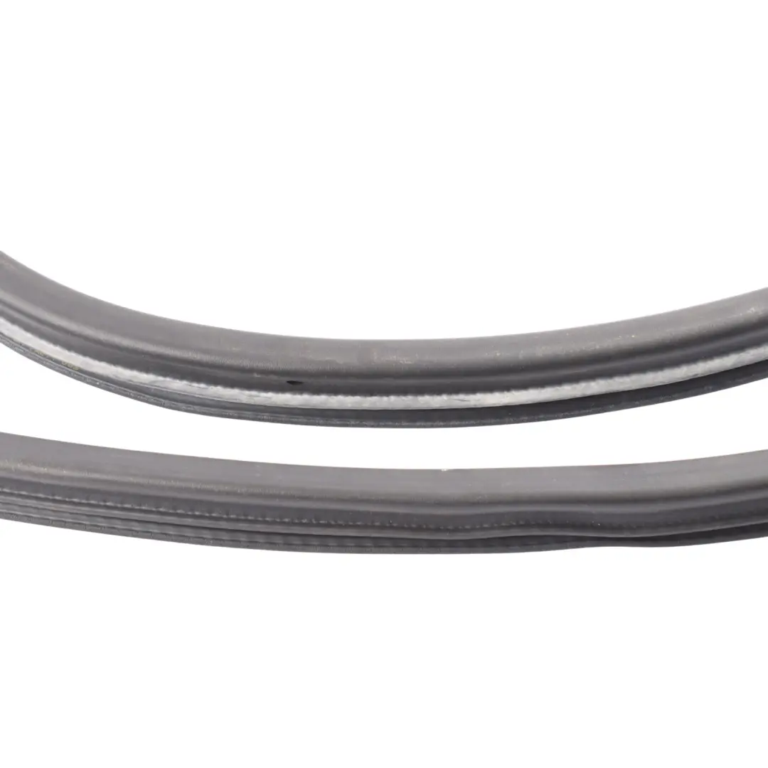 Volkswagen Touareg 7P Rear Door Seal Rubber Outer Left Right N/O/S - SKU 7P0839911A - Part number 7P0839911A