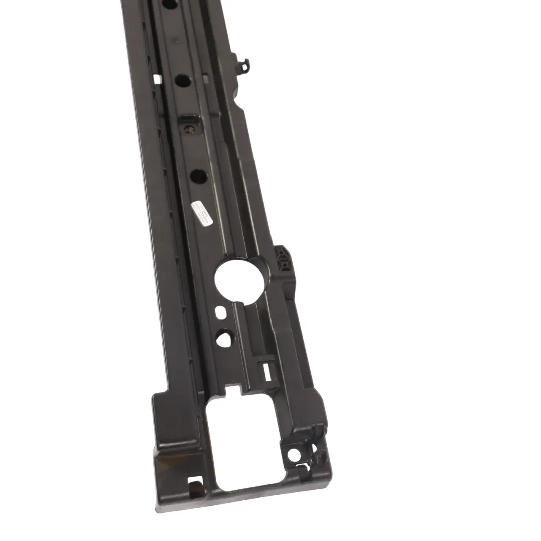 VW Volkswagen Touareg 7P Maletero Tronco Panel Rail Soporte Derecho - SKU 7P0863600A - Número de pieza 7P0863600A