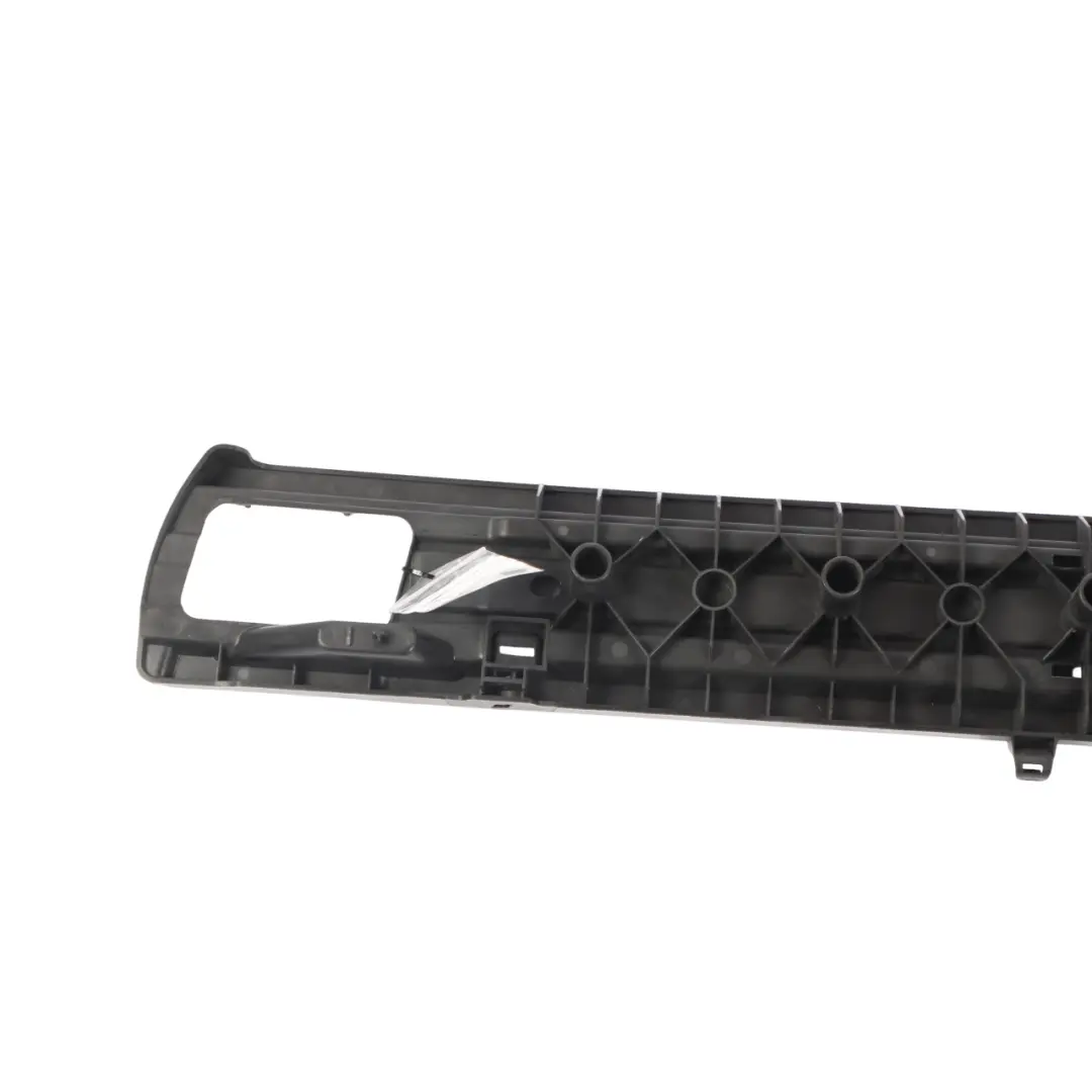 VW Volkswagen Touareg 7P Support De Rail De Garniture De Coffre Droit - SKU 7P0863600A - Numéro de pièce 7P0863600A