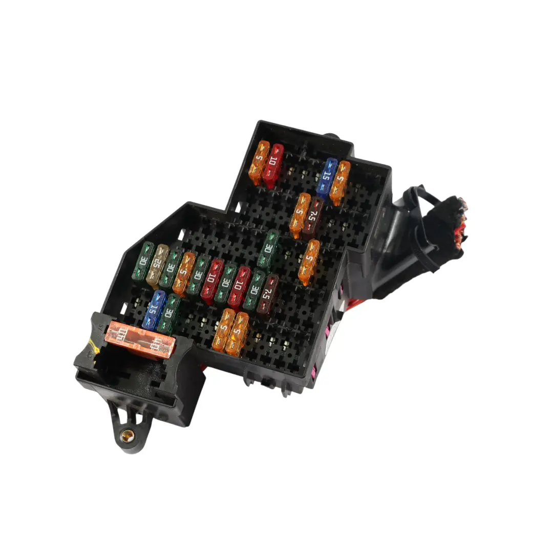 Volkswagen Touareg 7P 3.0 TDI Module Commande Boîte Fusibles - SKU 7P0941828B - Numéro de pièce 7P0941828B