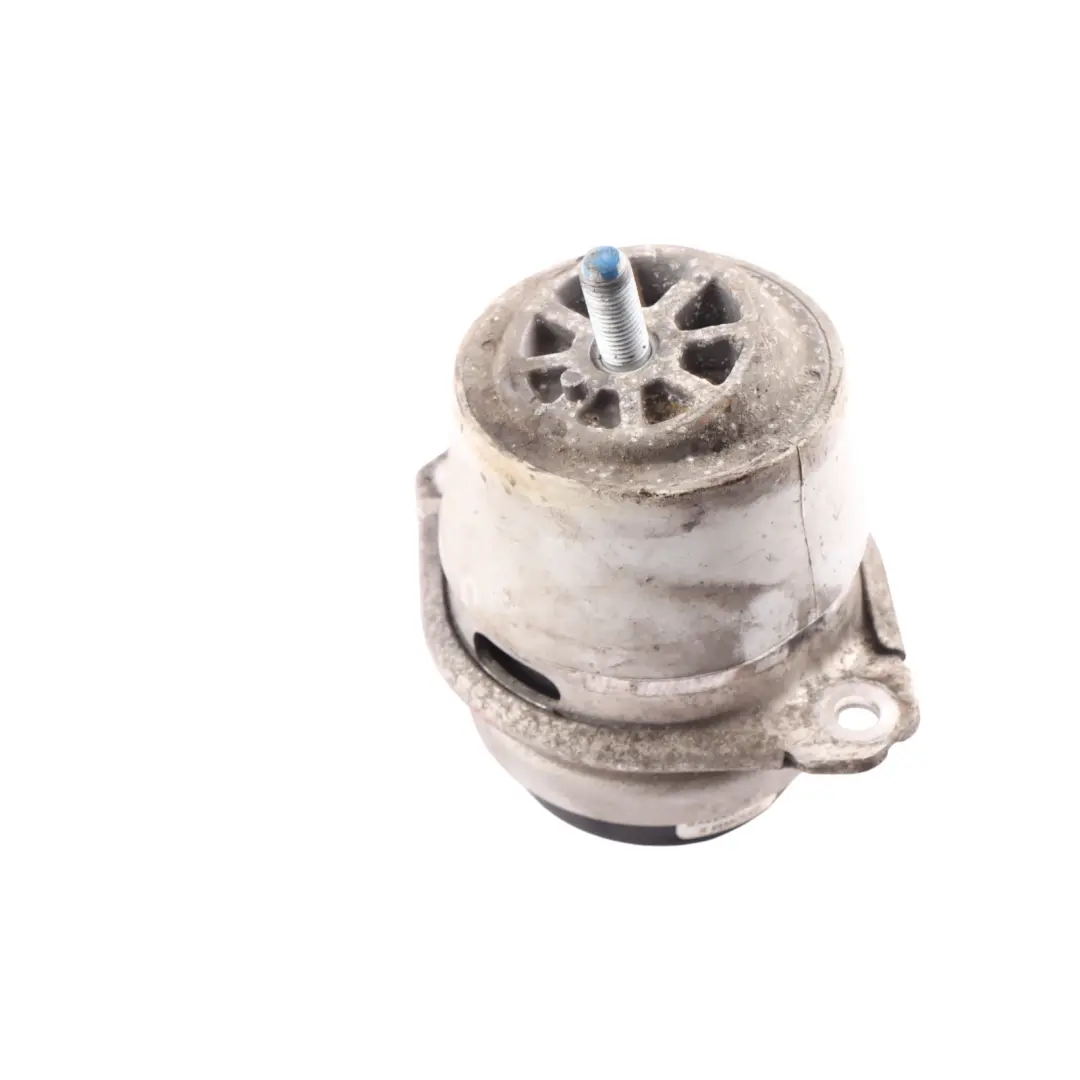 7P Wspornik Poduszka Silnika Lewy 3.0 V6 do VW Volkswagen Touareg o numerze 7P6199131D VW Volkswagen Touareg 7P Wspornik Poduszka Silnika Lewy 3.0 V6 - SKU 7P6199131D - Numer Części 7P6199131D