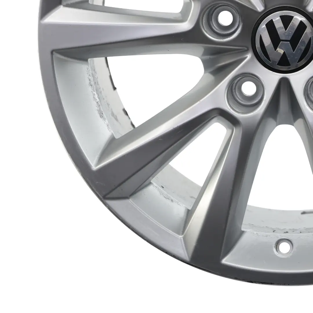 7P Jante Alliage Argentée 18" 8J ET:53 pour Volkswagen Touareg à propos du numéro de pièce 7P6601025C Volkswagen Touareg 7P Jante Alliage Argentée 18" 8J ET:53 - SKU 7P6601025C-1 - Numéro de pièce 7P6601025C