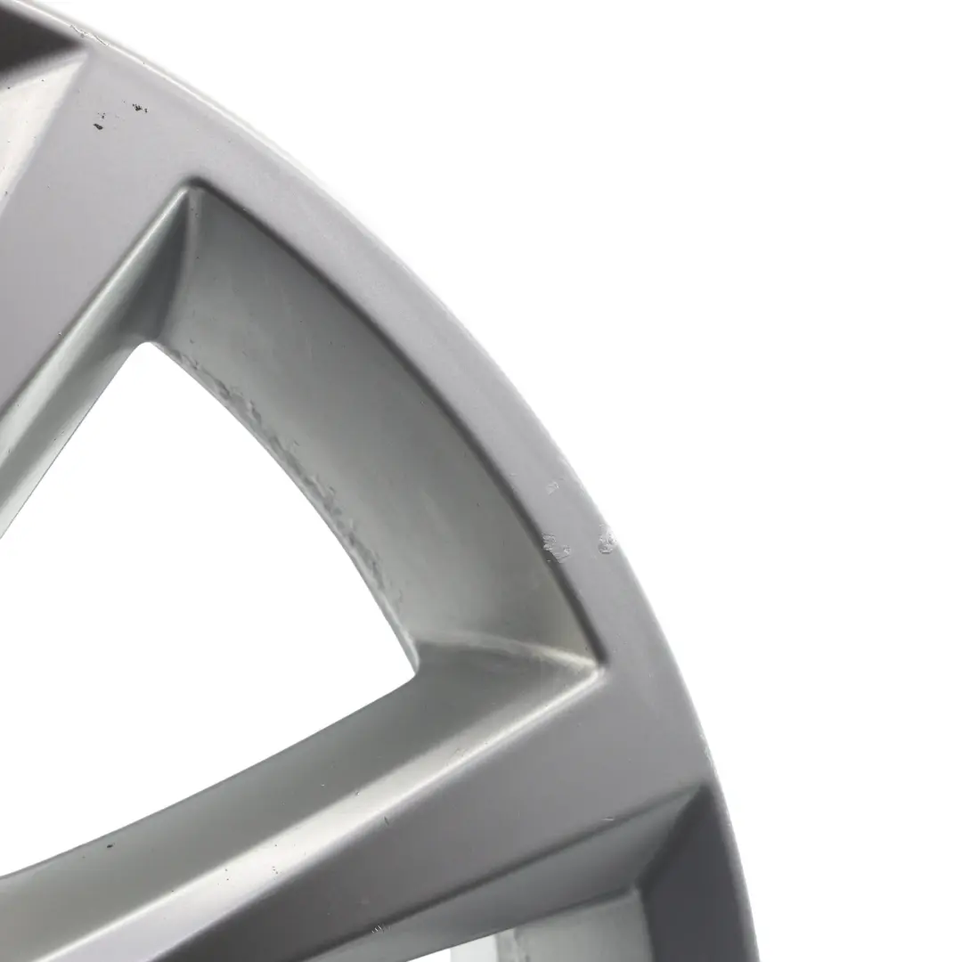 Volkswagen Touareg 7P Felga Aluminiowa Srebrna 18" 8J ET:53 - SKU 7P6601025C-1 - Numer Części 7P6601025C