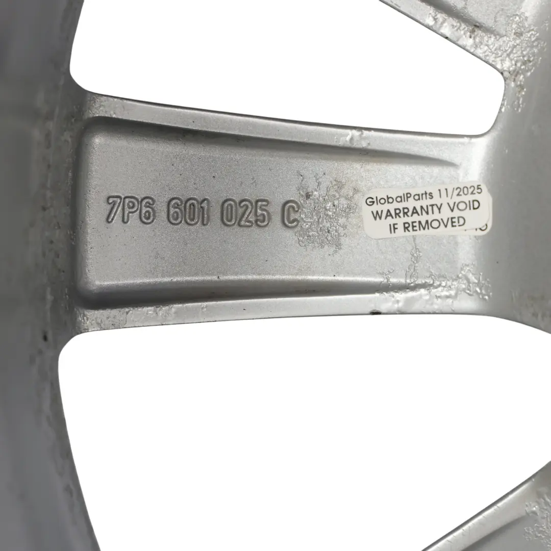 7P Jante Alliage Argentée 18" 8J ET:53 pour Volkswagen Touareg à propos du numéro de pièce 7P6601025C Volkswagen Touareg 7P Jante Alliage Argentée 18" 8J ET:53 - SKU 7P6601025C-2 - Numéro de pièce 7P6601025C