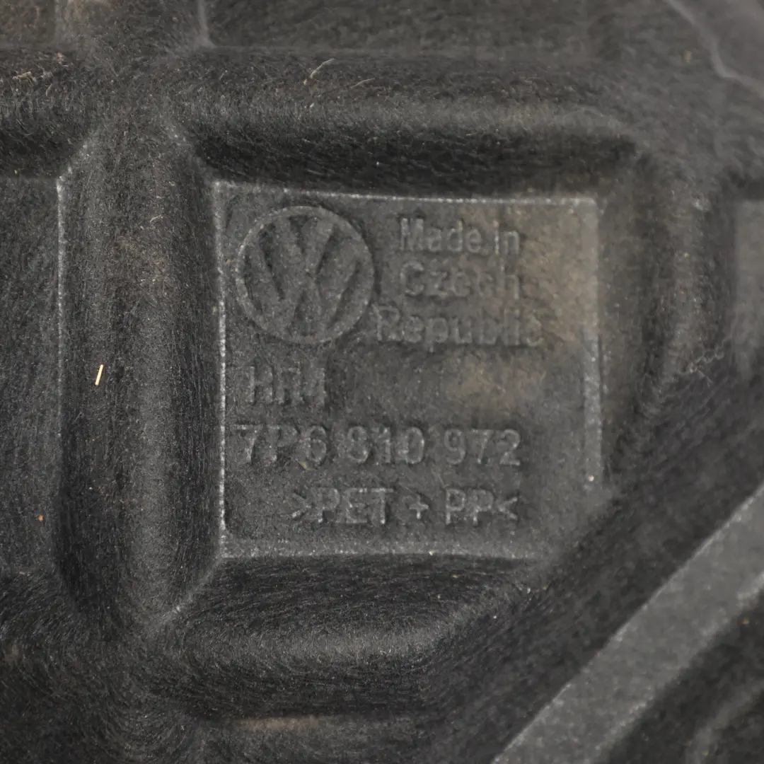 Volkswagen VW Touareg 7P Radkasten Spritzschutz Hinten Rechts - SKU 7P6810972 - Teilenummer 7P6810972