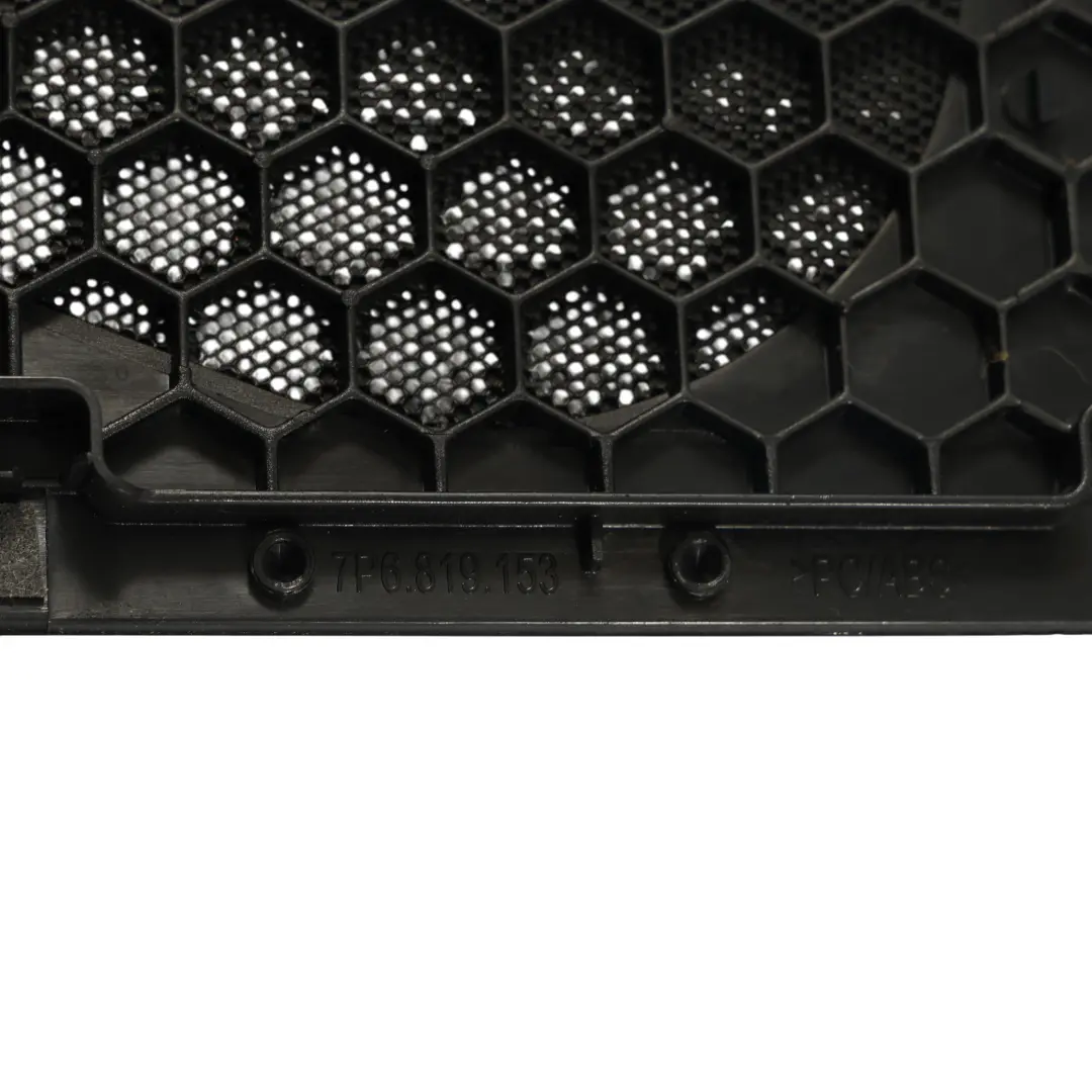 7P Panel Embellecedor Del Altavoz Central Salpicadero Negro para VW Touareg con número de pieza 7P6819153 VW Touareg 7P Panel Embellecedor Del Altavoz Central Salpicadero Negro - SKU 7P6819153 - Número de pieza 7P6819153