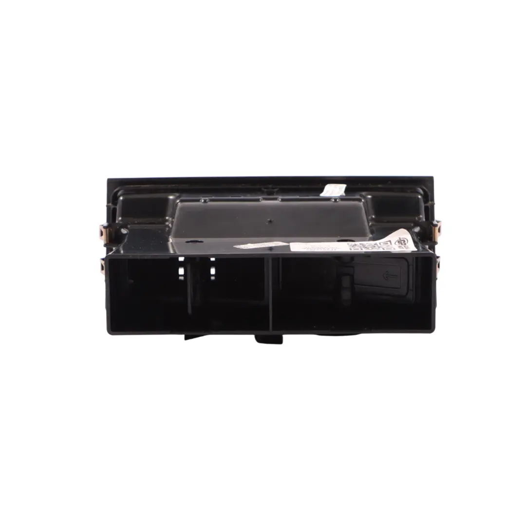 7P Pannello Di Ventilazione Console Centrale Posteriore per VW Touareg con numero di parte 7P6819203 VW Touareg 7P Pannello Di Ventilazione Console Centrale Posteriore - SKU 7P6819203 - Numero di parte 7P6819203