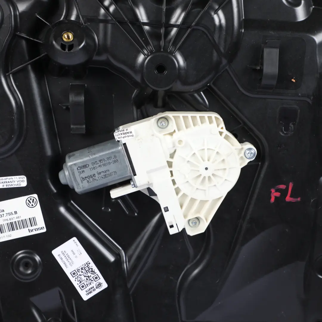 Volkswagen VW Touareg 7P Silnik Podnośnik Szyby Lewy Przód - SKU 7P6837461B - Numer Części 7P6837461B