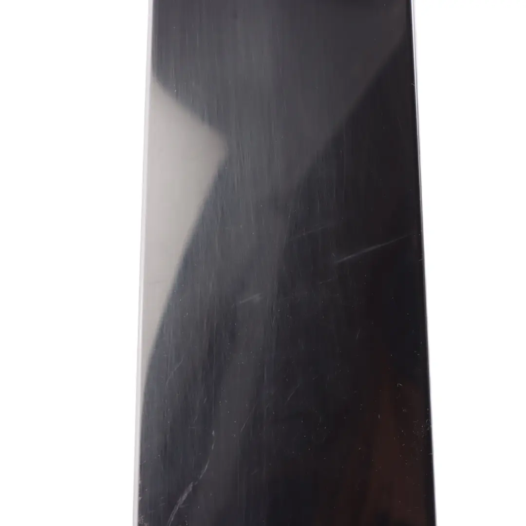 7P Embellecedor Puerta Delantera Columna B Pilar Izquierda para VW Touareg con número de pieza 7P6837901B VW Touareg 7P Embellecedor Puerta Delantera Columna B Pilar Izquierda - SKU 7P6837901B - Número de pieza 7P6837901B