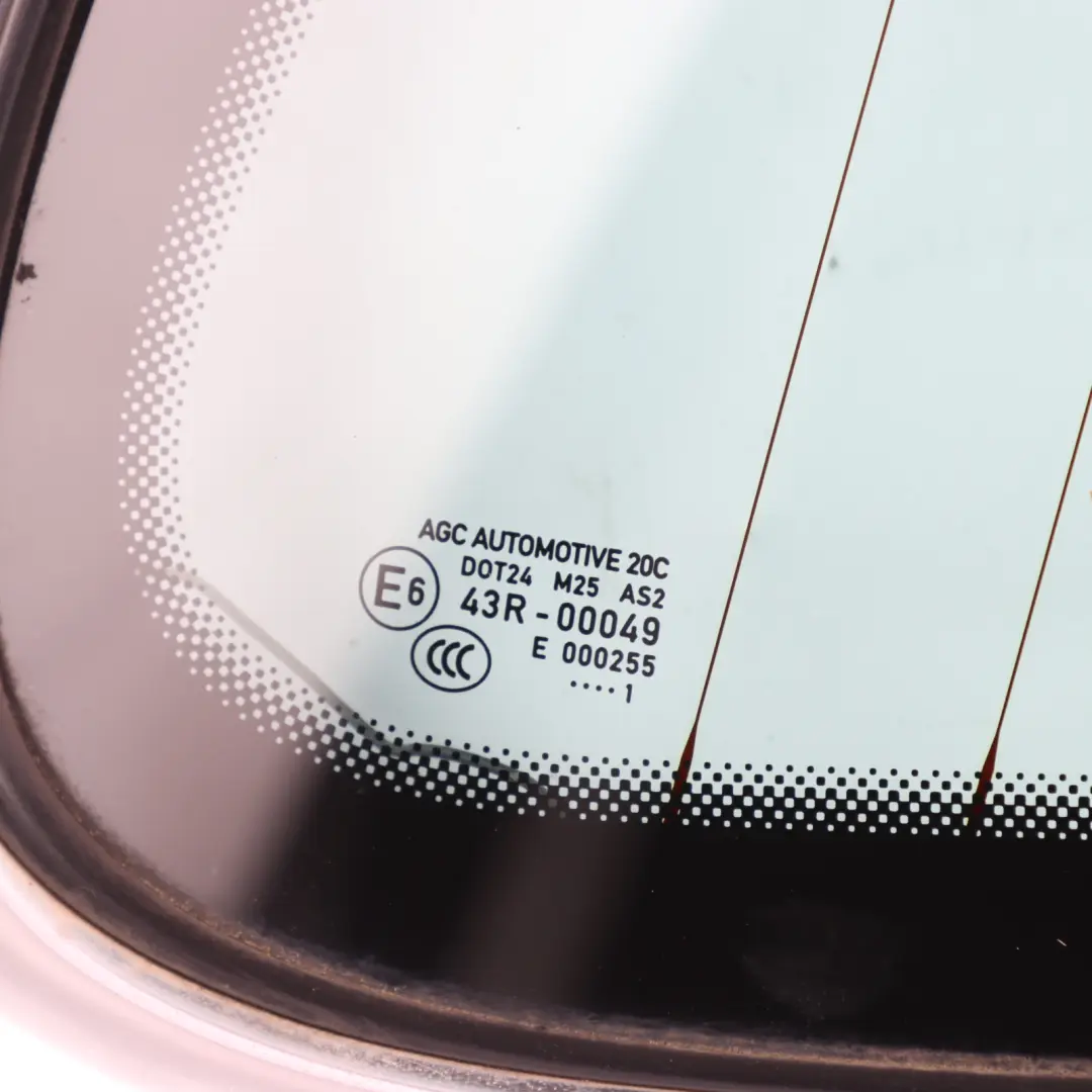 7P Szyba Koroseryjna Stała Prawa Tył AS2 do VW Touareg o numerze 7P6845298R VW Touareg 7P Szyba Koroseryjna Stała Prawa Tył AS2 - SKU 7P6845298R - Numer Części 7P6845298R