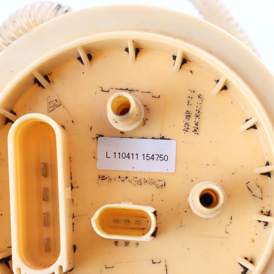 7P Pompe À Carburant Jauge Droite 3.0 TDI Diesel pour VW Touareg à propos du numéro de pièce 7P6919679A VW Touareg 7P Pompe À Carburant Jauge Droite 3.0 TDI Diesel - SKU 7P6919679A - Numéro de pièce 7P6919679A