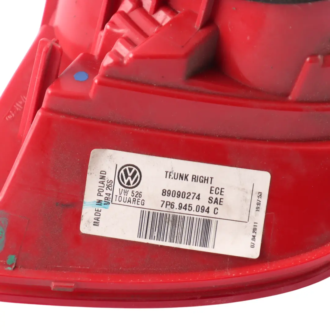 Volkswagen Touareg 7P Rear Inner Light Lamp Right O/S - SKU 7P6945094C - Part number 7P6945094C