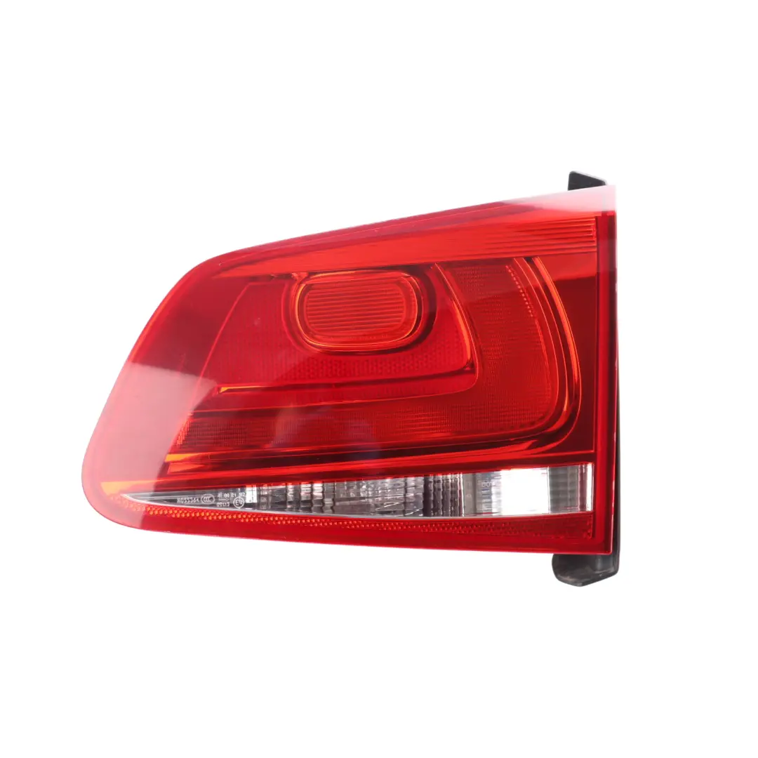 Volkswagen Touareg 7P Rear Inner Light Lamp Right O/S - SKU 7P6945094C - Part number 7P6945094C
