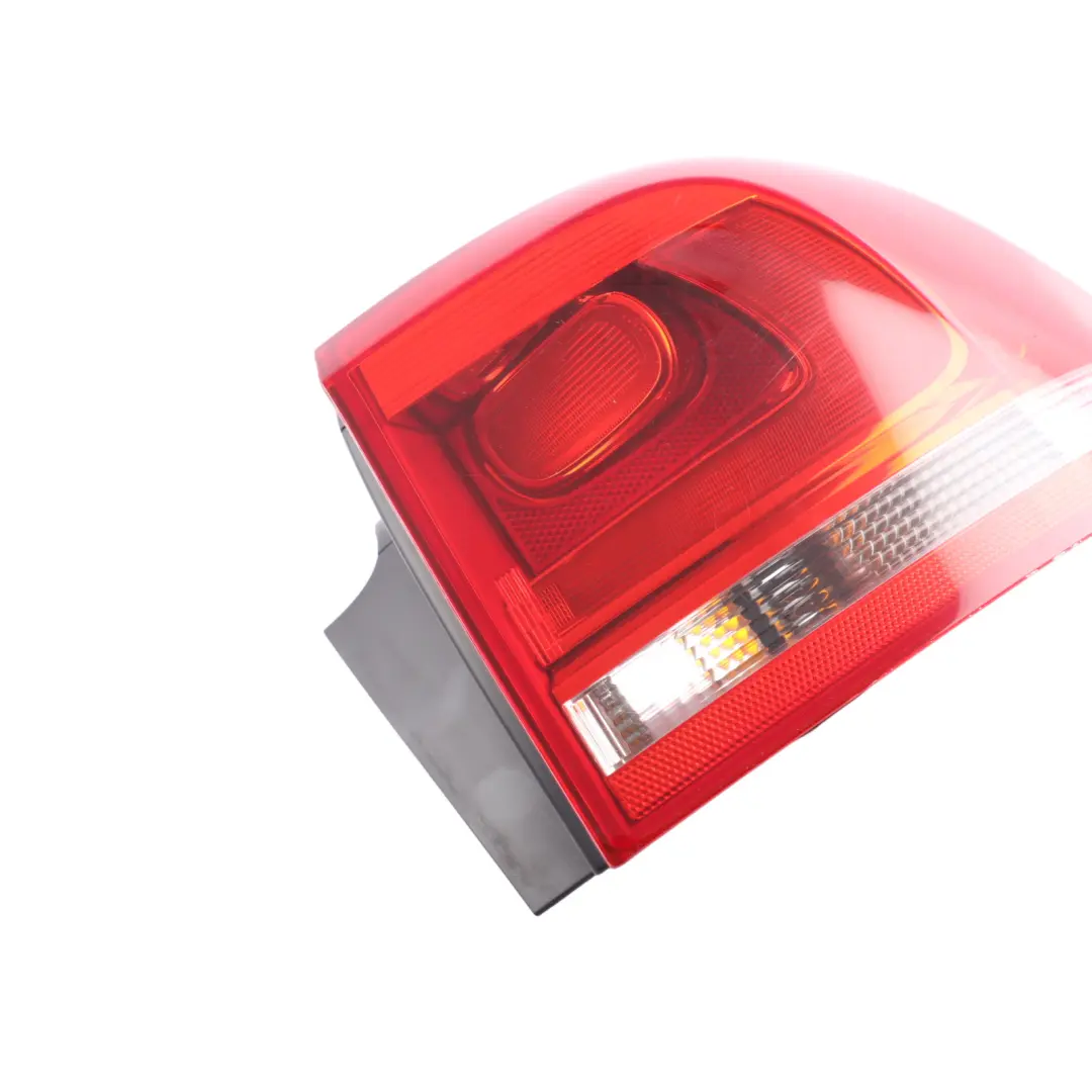 VW Volkswagen Touareg 7P Feu Arrière Extérieur Droit - SKU 7P6945096D - Numéro de pièce 7P6945096D
