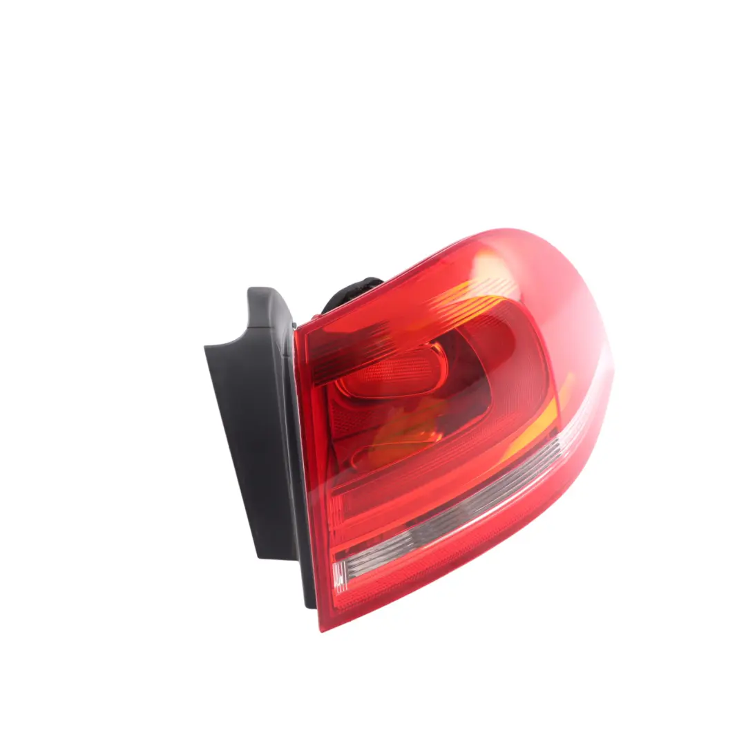VW Volkswagen Touareg 7P Luz Trasera Exterior Derecha - SKU 7P6945096D - Número de pieza 7P6945096D