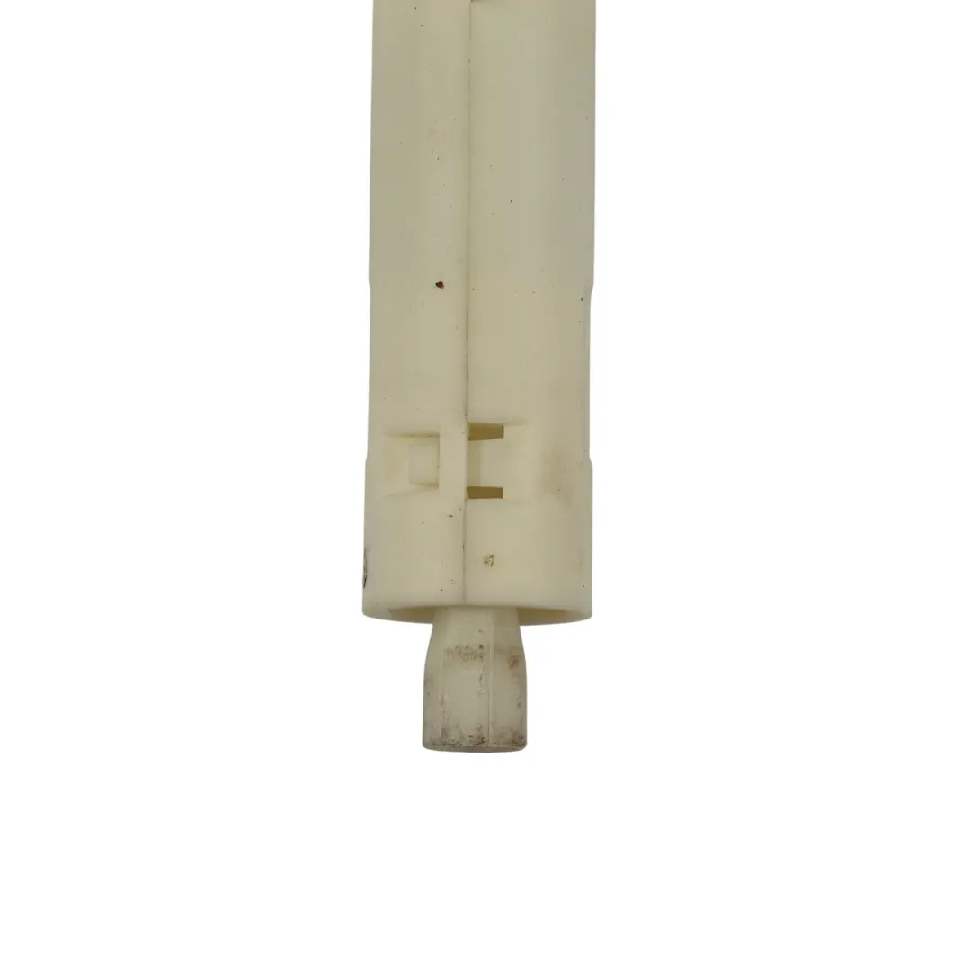 VW Touareg 7P Seat Alhambra Mk2 Elemento Fissaggio Faro Posteriore - SKU 7P6945300A - Numero di parte 7P6945300A