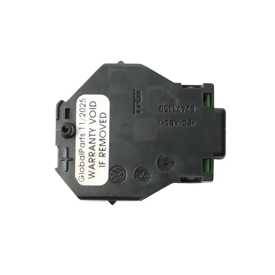 7P Steering Wheel Multifunction Control Unit Module to VW Touareg with Part number 7P6959542 VW Touareg 7P Steering Wheel Multifunction Control Unit Module - SKU 7P6959542 - Part number 7P6959542