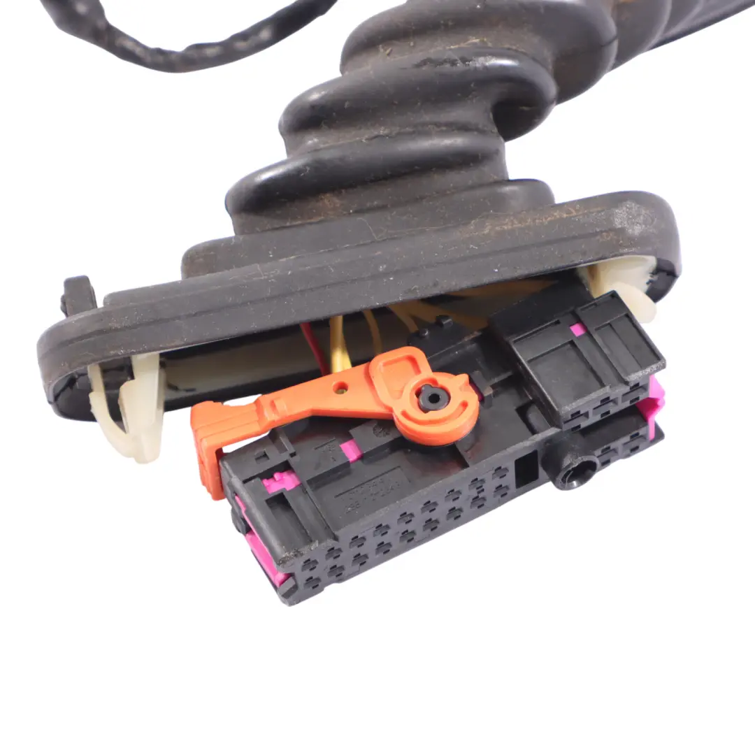 7P Cavo Cablaggio Porta Anteriore Lato Guida 7P6971162DJ per VW Touareg con numero di parte 7P6971162EC VW Touareg 7P Cavo Cablaggio Porta Anteriore Lato Guida 7P6971162DJ - SKU 7P6971162EC - Numero di parte 7P6971162EC