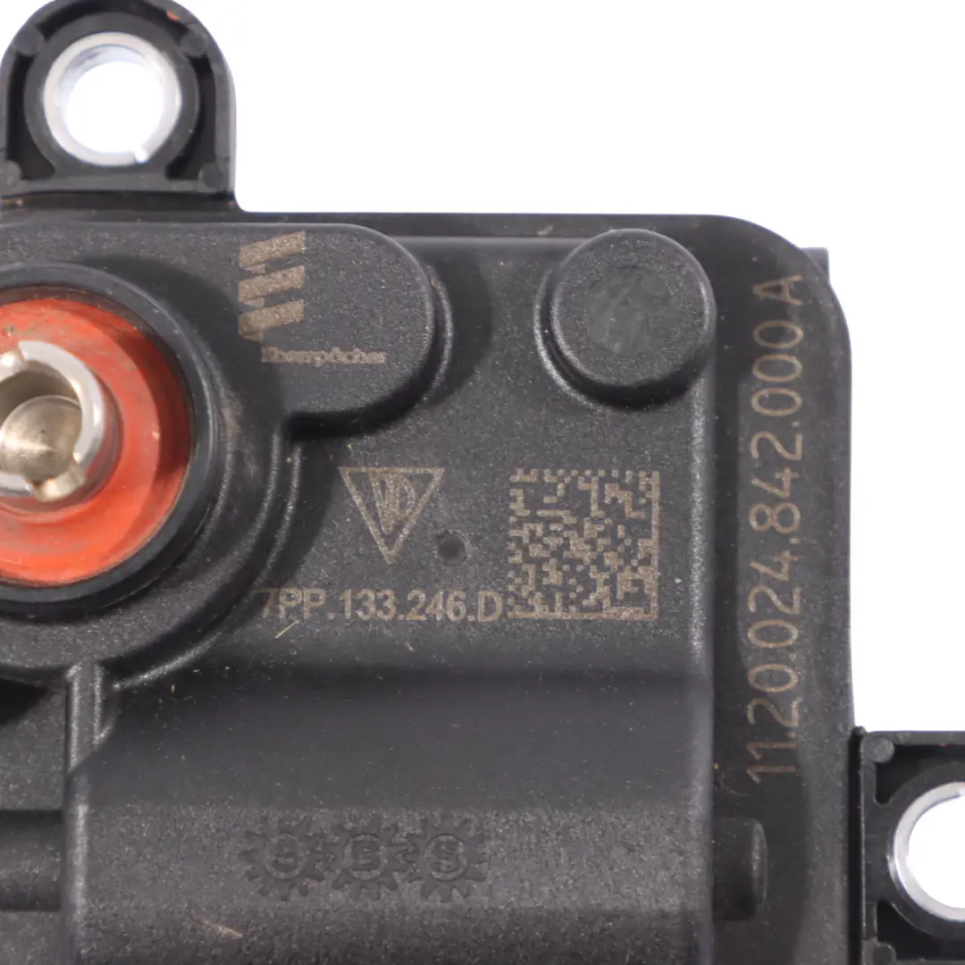 Exhaust Flap Actuator Motor Unit to Porsche Macan 95B 2.9 V6 with Part number 7PP133246D Porsche Macan 95B 2.9 V6 Exhaust Flap Actuator Motor Unit - SKU 7PP133246D - Part number 7PP133246D