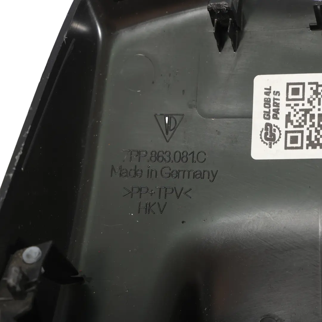Osłona Obudowa Lusterka Wewnętrznego do Porsche Macan S 95B o numerze 7PP863081C Porsche Macan S 95B Osłona Obudowa Lusterka Wewnętrznego - SKU 7PP863081C - Numer Części 7PP863081C