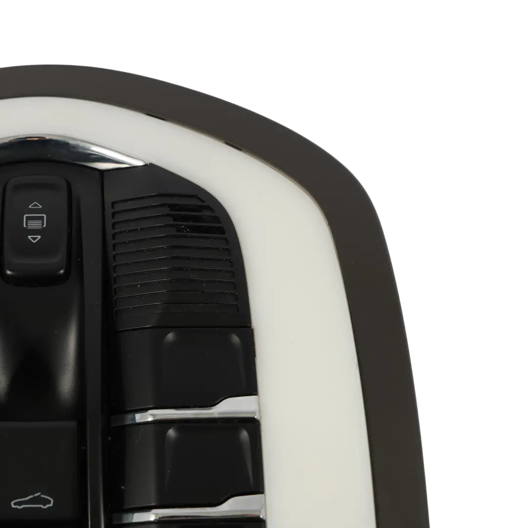 Oświetlenie Wnętrza Lampka Podsufitki do Porsche Macan 95B o numerze 7PP959551GQ Porsche Macan 95B Oświetlenie Wnętrza Lampka Podsufitki - SKU 7PP959551GQ - Numer Części 7PP959551GQ