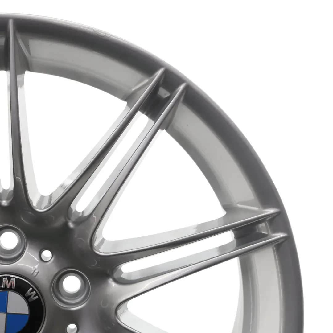 BMW E90 E91 E92 Llanta Delantera Aleación Plateada 19" Radios Dobles M 8J ET:37 - SKU 8037141-10 - Número de pieza 8037141
