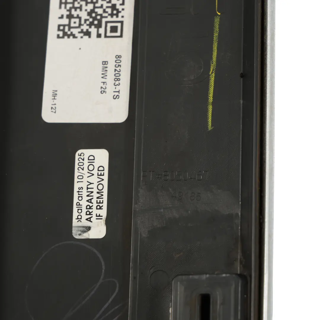 Baguette Porte Arrière Gauche Couleur Titansilber Metallic 354 pour BMW F25 M Sport à propos du numéro de pièce 8052083 BMW F25 M Sport Baguette Porte Arrière Gauche Couleur Titansilber Metallic 354 - SKU 8052083-TS - Numéro de pièce 8052083