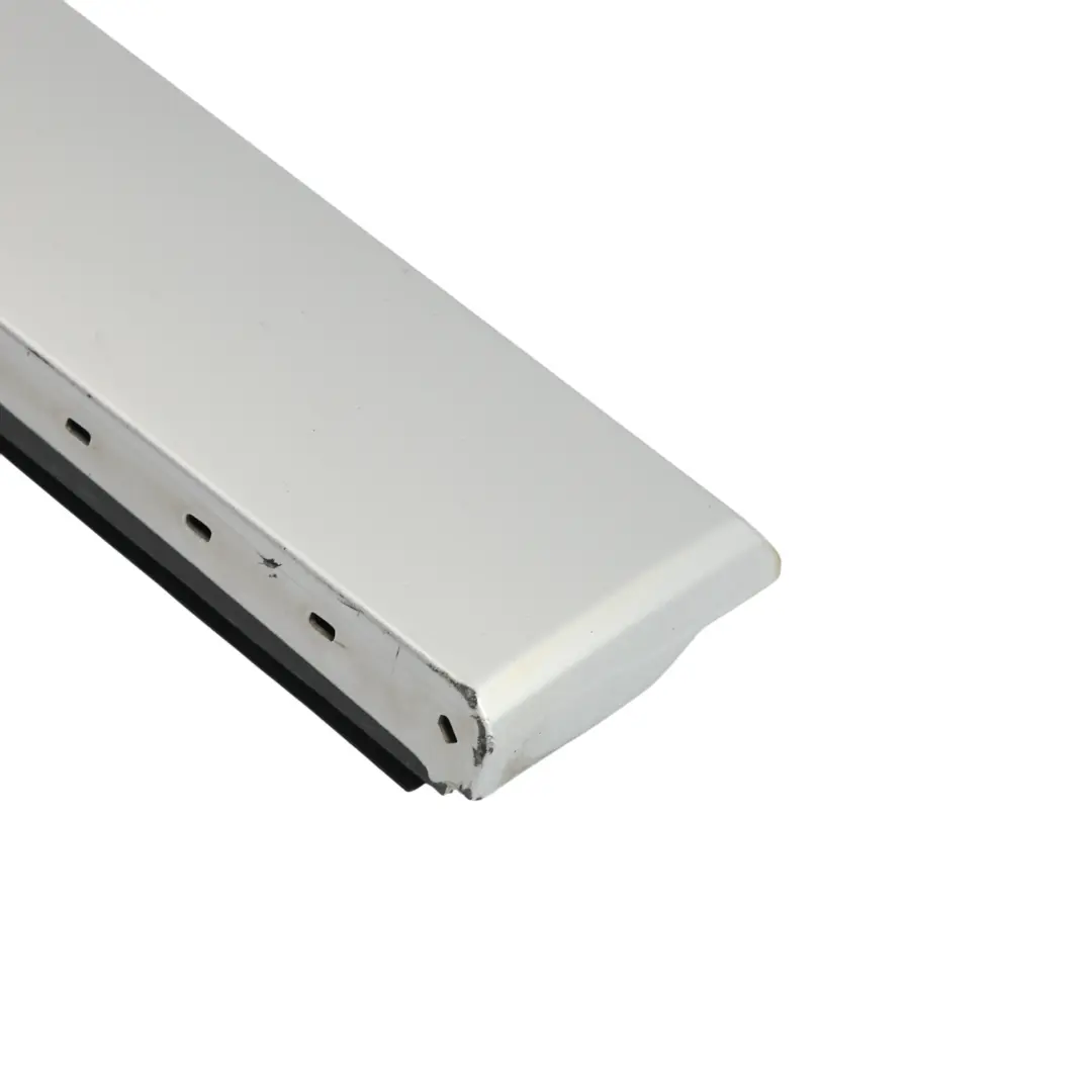 Tira De Puerta M Sport Trasera Derecha Titan Silver - 354 para BMW X3 F25 F26 con número de pieza 8052084 BMW X3 F25 F26 Tira De Puerta M Sport Trasera Derecha Titan Silver - 354 - SKU 8052084-TS - Número de pieza 8052084