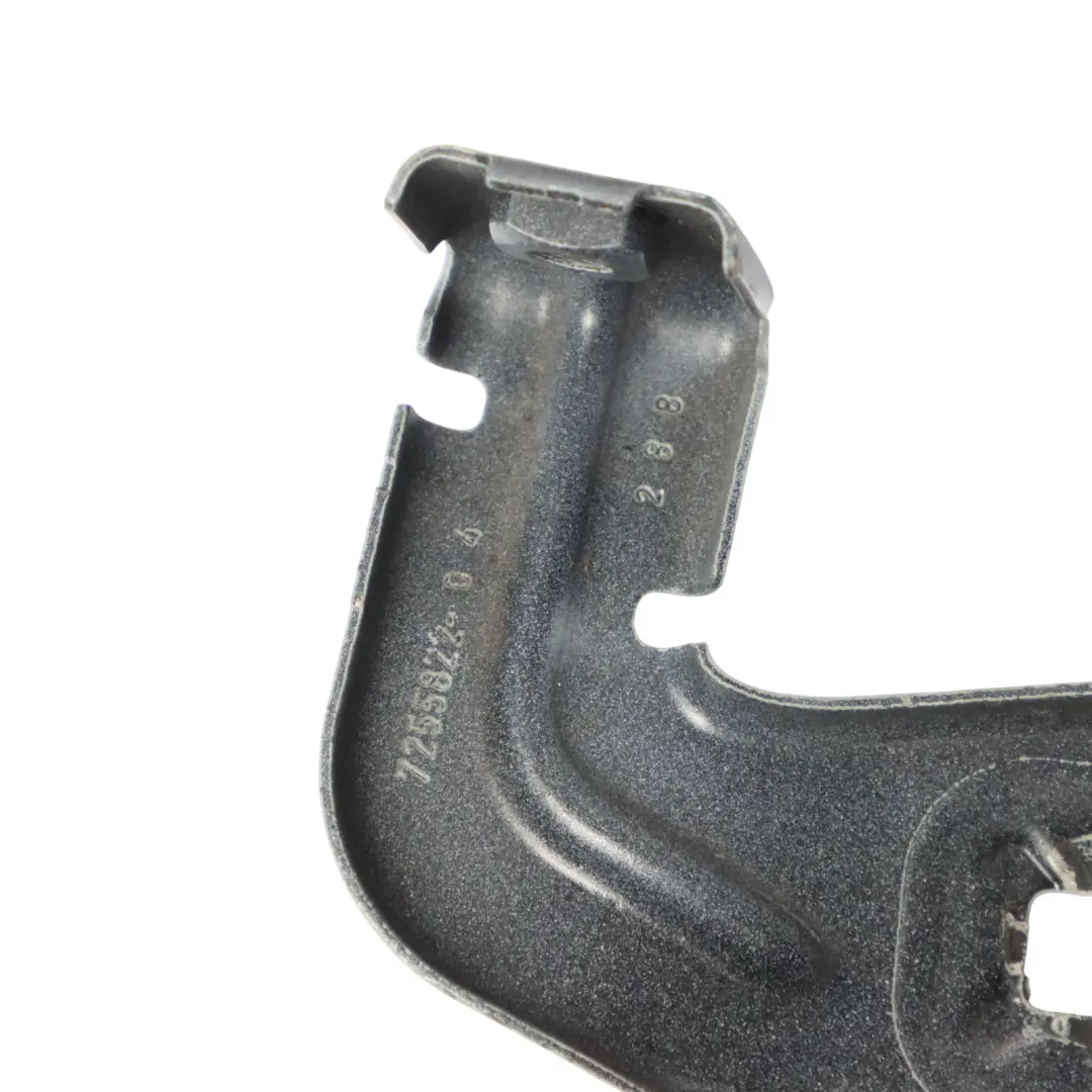 Front Wing Panel Right O/S Bracket Mount Silverstone Metallic - A29 to BMW F30 F32 with Part number 8066940 BMW F30 F32 Front Wing Panel Right O/S Bracket Mount Silverstone Metallic - A29 - SKU 8066940-SIL - Part number 8066940