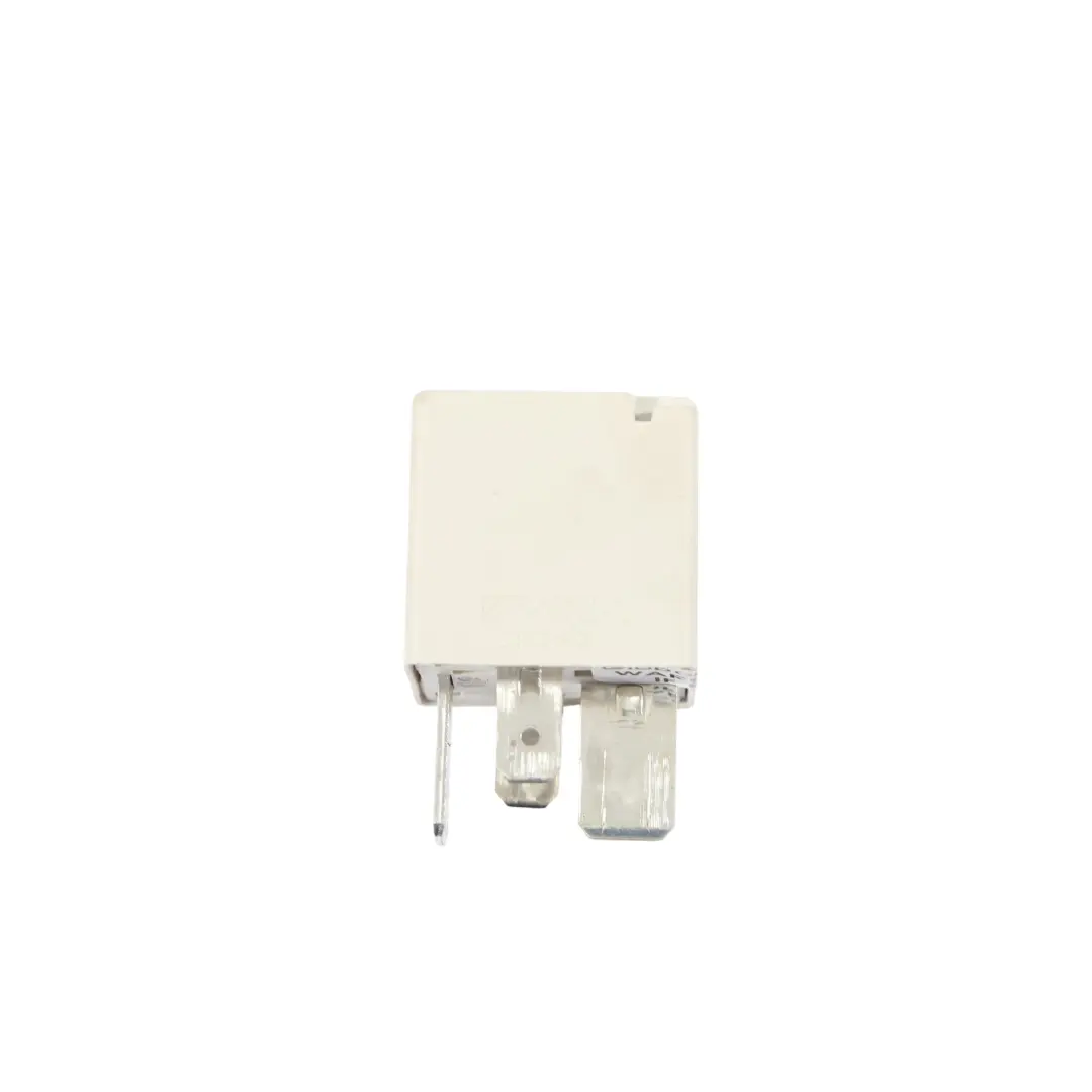 Use Relay Unit Module 4 Pins to Audi A4 B6 B7 B8 Q7 4L A6 C7 A8 D4 Multi with Part number 8D0951253 Audi A4 B6 B7 B8 Q7 4L A6 C7 A8 D4 Multi Use Relay Unit Module 4 Pins - SKU 8D0951253-1 - Part number 8D0951253